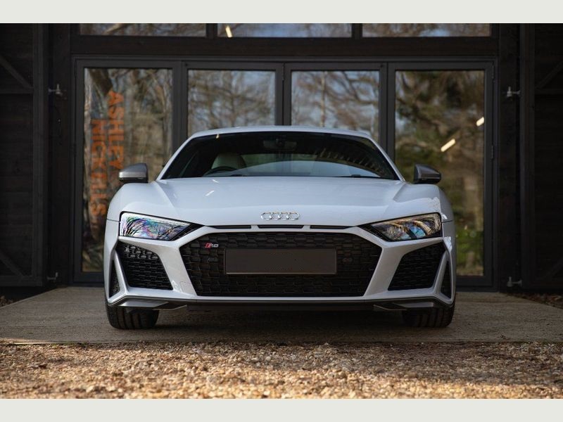 Audi R8 as a prom hire car