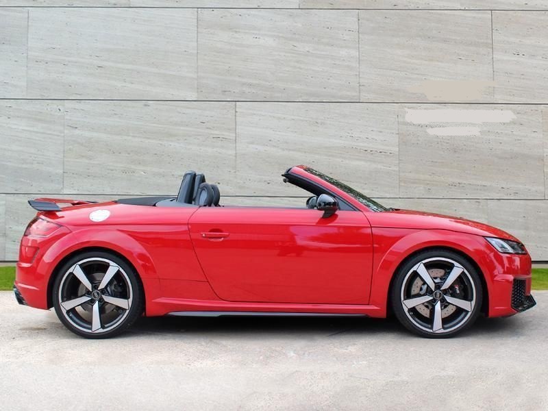 Front view of the Audi TT RS ready to rent for an event