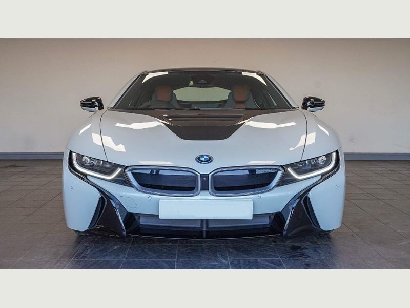Dynamic shot of the BMW i8, suitable for event hiring
