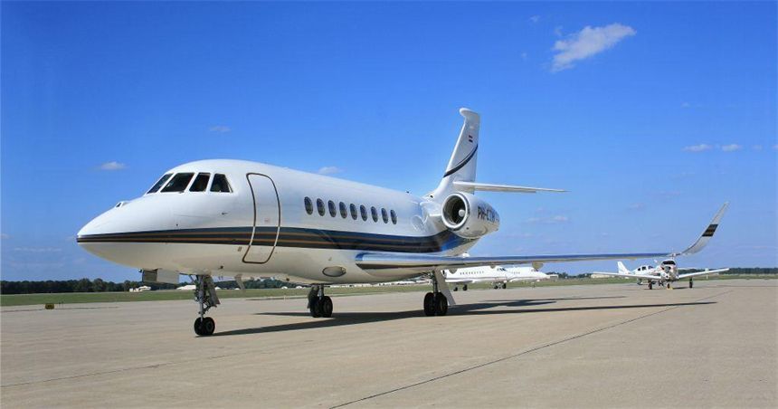Falcon 2000 hire
