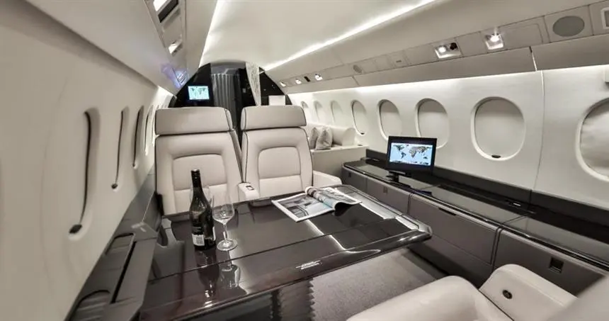 Falcon 900 B classic interior