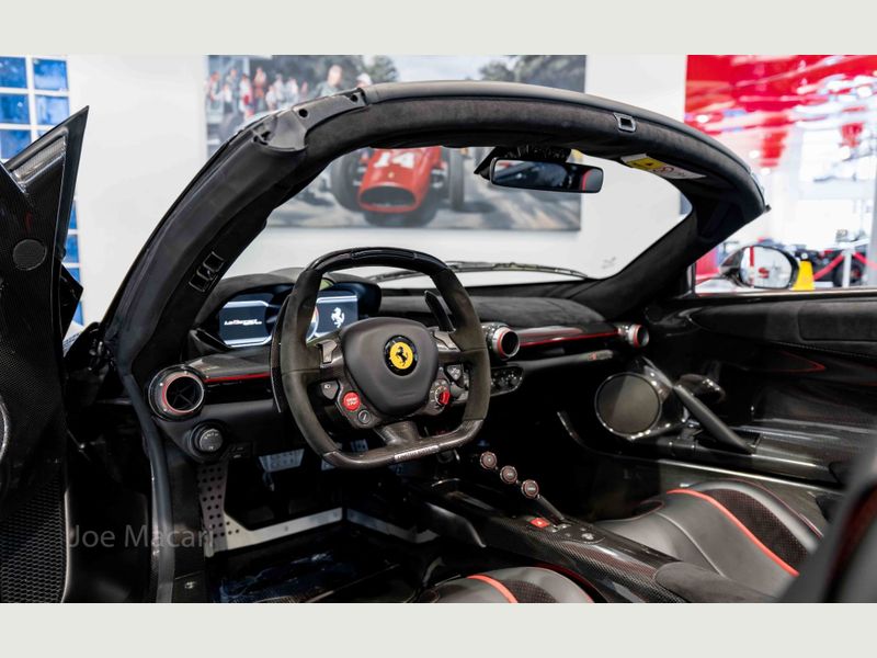 Ferrari Laferrari Sportscar