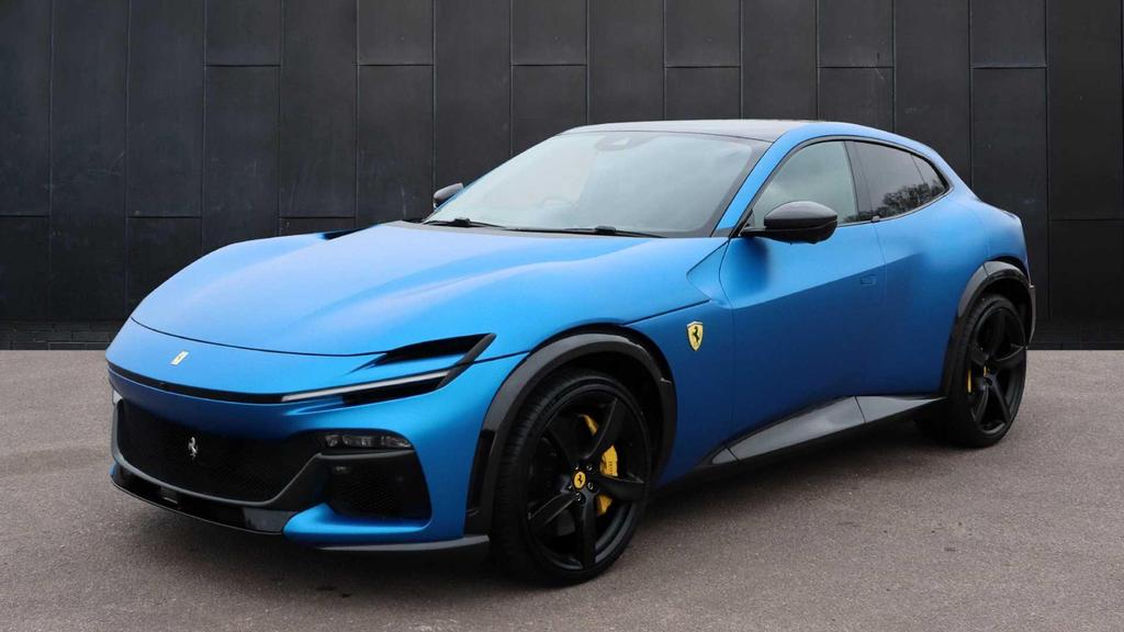 Ferrari Purosangue Sportscar Rental