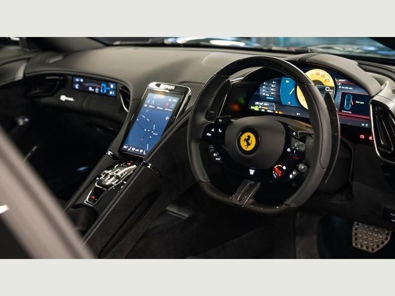 Ferrari Roma Dashboard