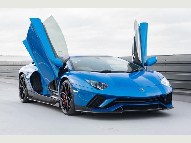 Lamborghini Aventador for Rent
