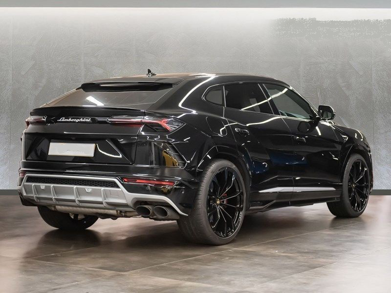 Lamborghini Urus Car Hire