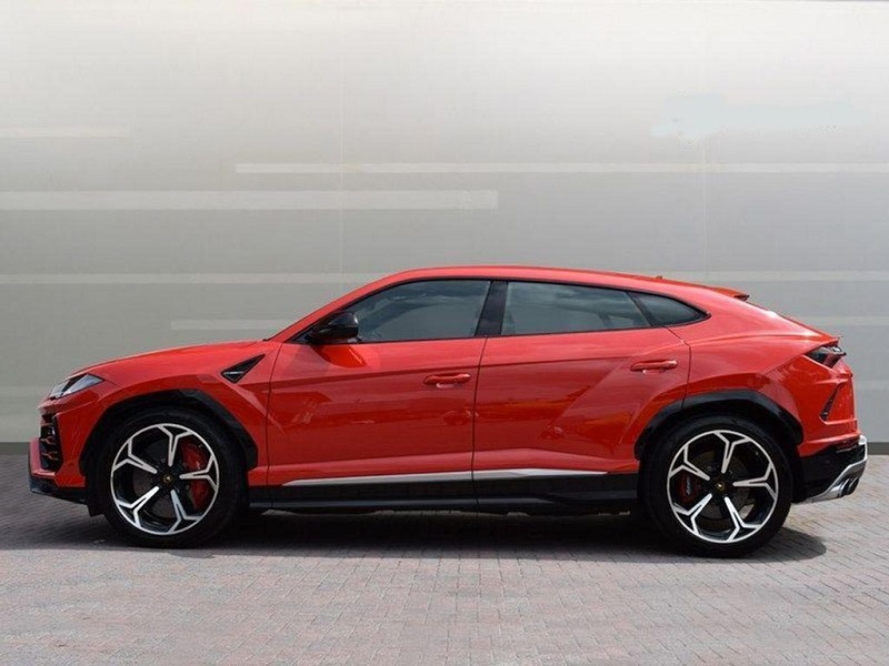 Lamborghini Urus Car for Hire