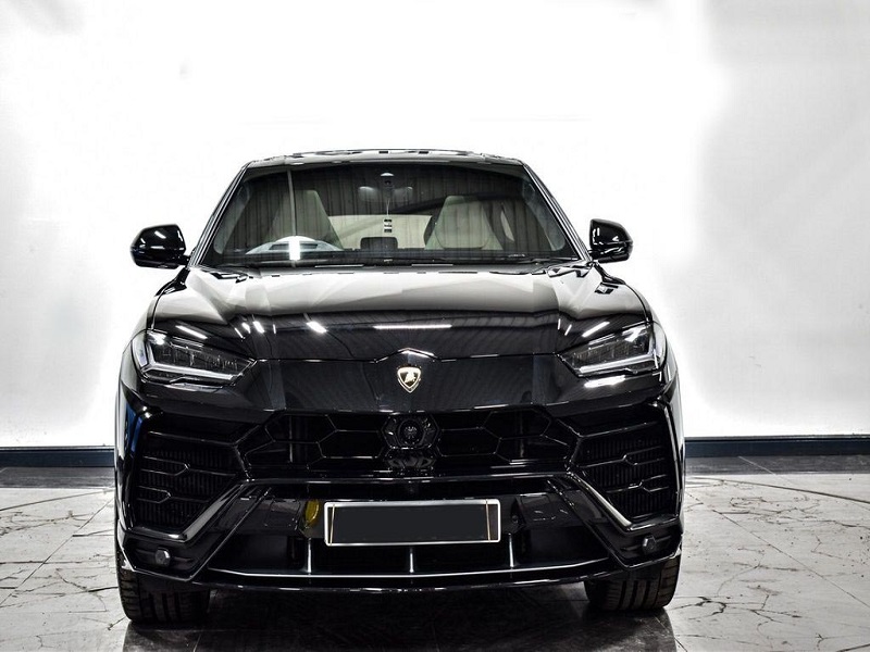 Lamborghini Urus Cars to Hire