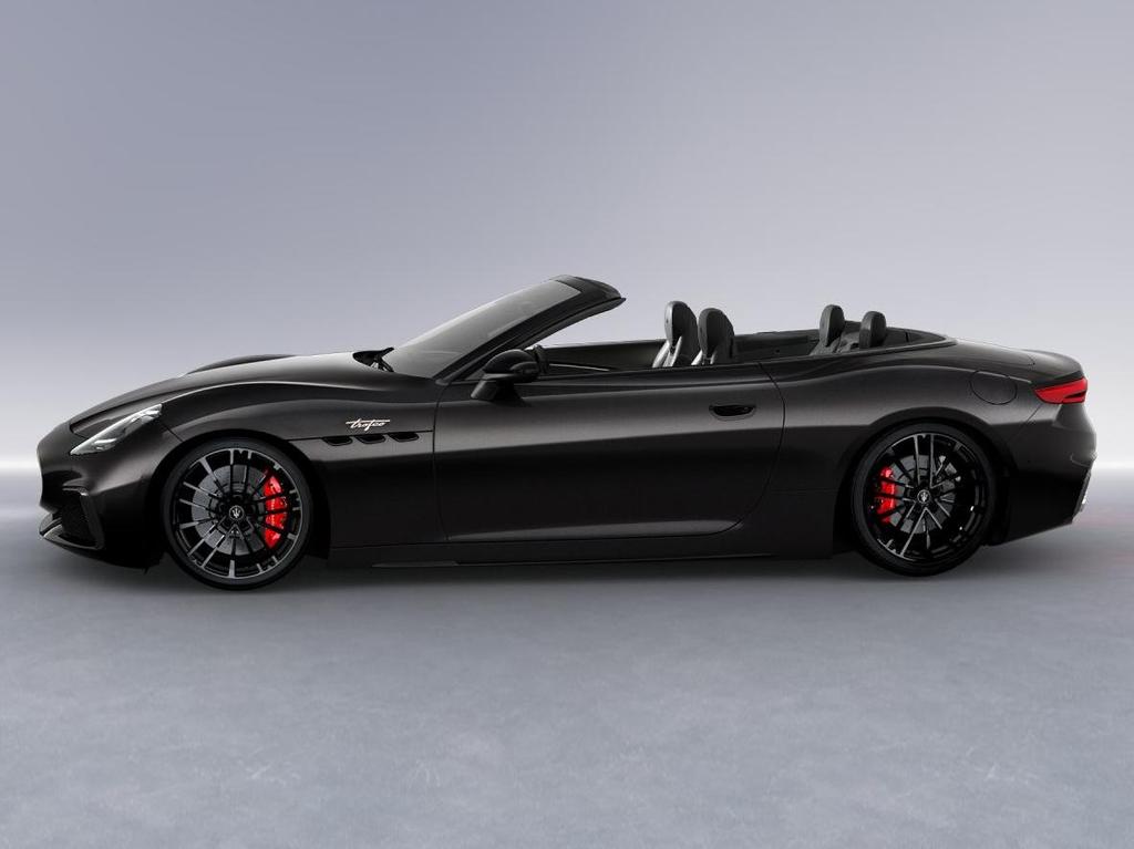Maserati Grancabrio Sportscar Rent