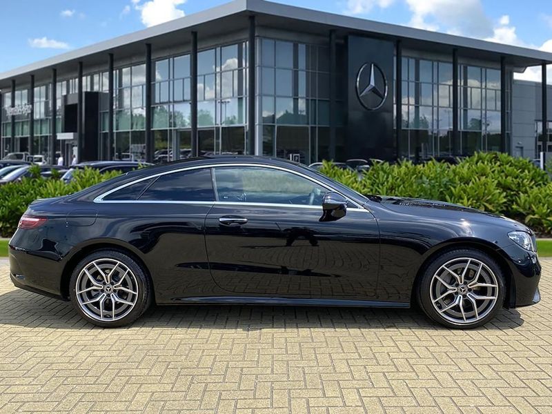 Mercedes Benz E Class Car to Rent