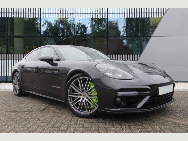 Porsche Panamera Sportscar Rental