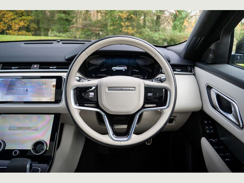 Range Rover Velar decorated for a wedding.