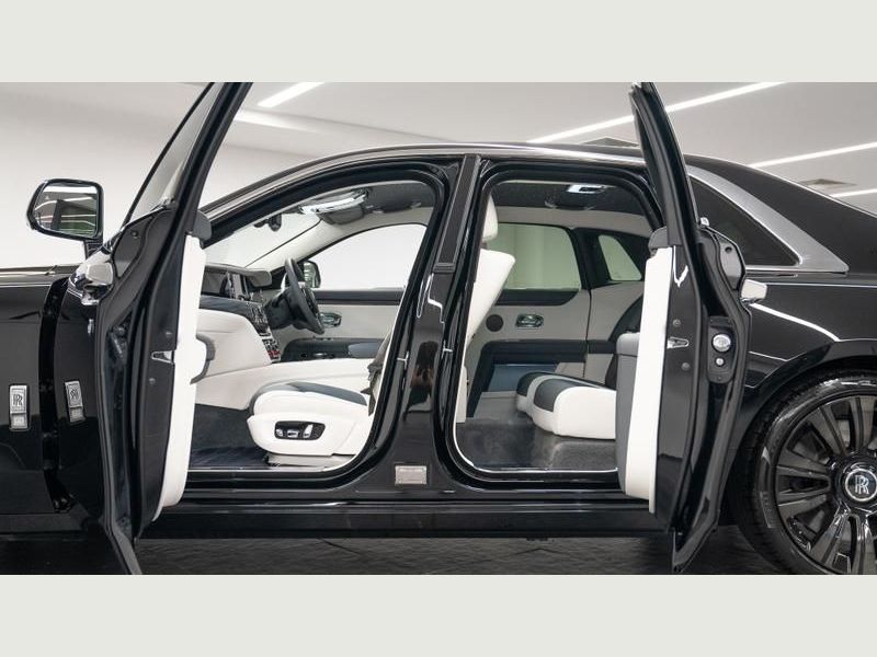 Rolls Royce Ghost Car Hiring