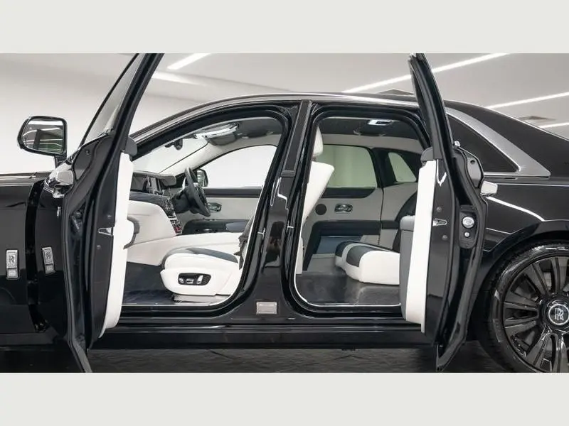 Rolls Royce Ghost Car Hiring