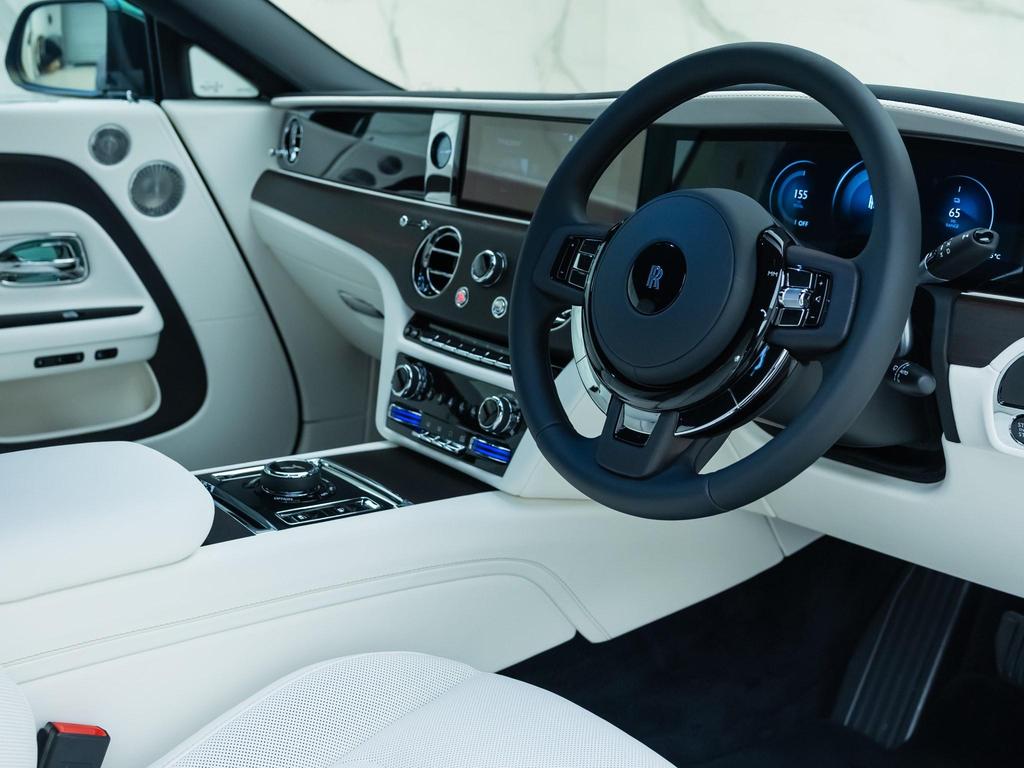 Rolls Royce Spectre, a modern luxury car for prom in Hertfordshire