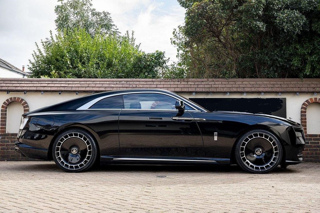 Rolls Royce Spectre Car Rental