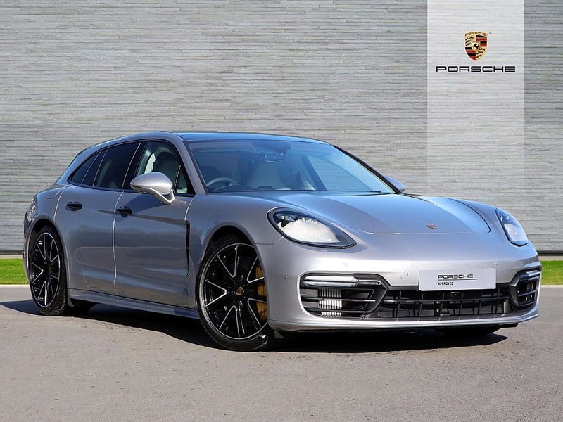 Self Driven Porsche Panamera