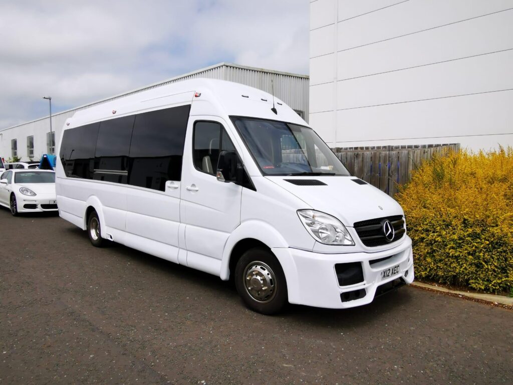 Mercedes Mini Bus