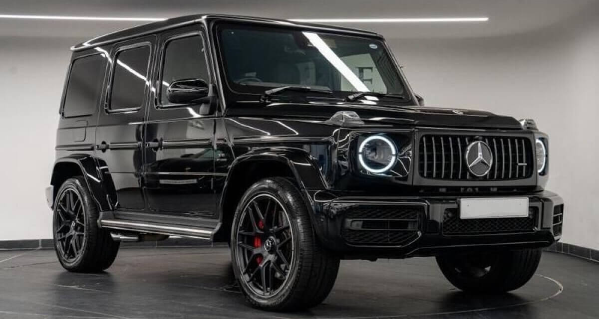 Luxury car fleet production hire for music videos and film sets